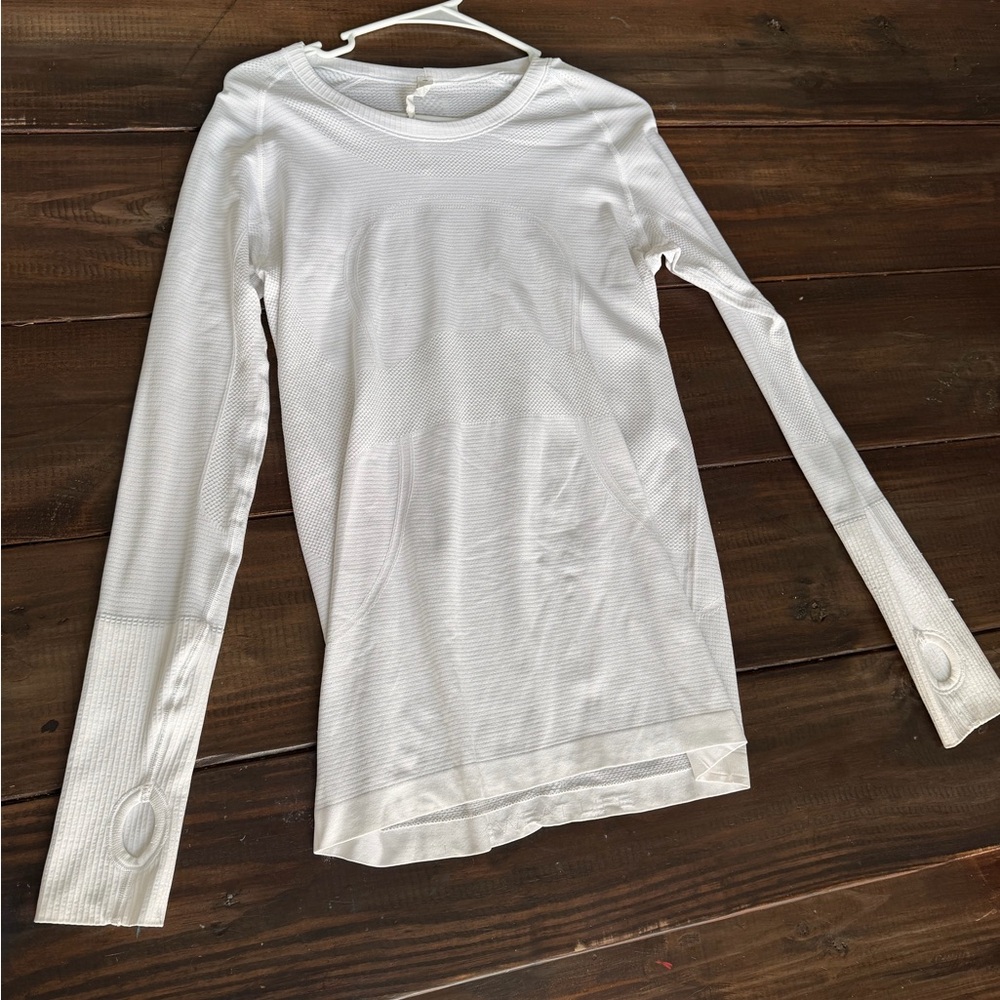 lululemon athletica White Long Sleeve Tee